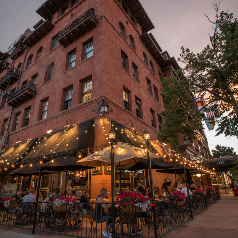 Hotel Boulderado Corner Bar Exterior