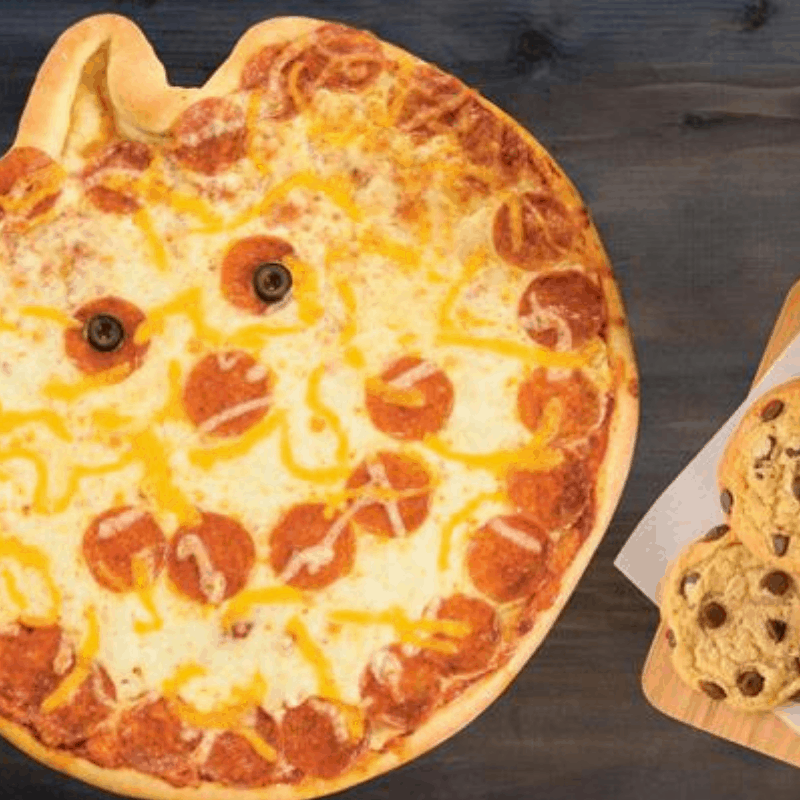 102518 Papa Murphy’s Jack-O-Lantern pizzas