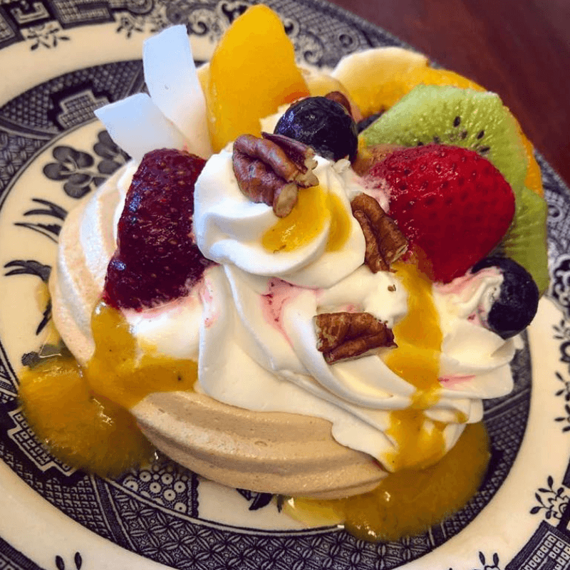 24 Carrots Tropical Pavlova