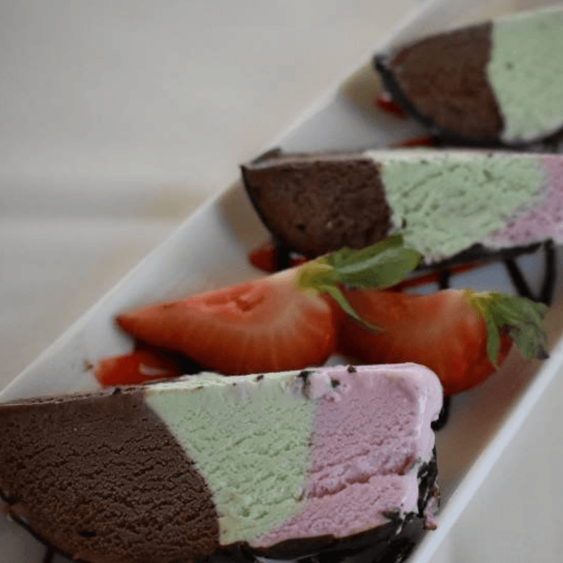 Tomaso's on Camelback Valentine's Day dessert